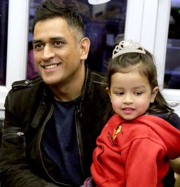 Ziva With Her Father MS Dhoni