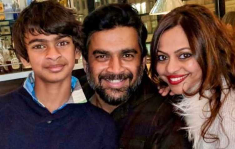 Vedaant madhavan With His Father and Mother